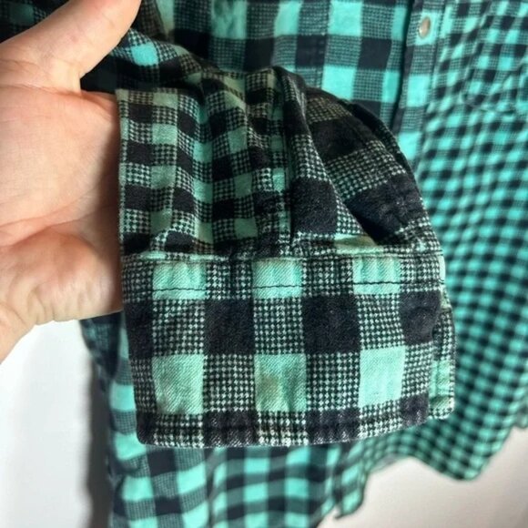 QUIKSILVER size S men’s button snap down shirt, long sleeve, teal color, pockets - Picture 6 of 6